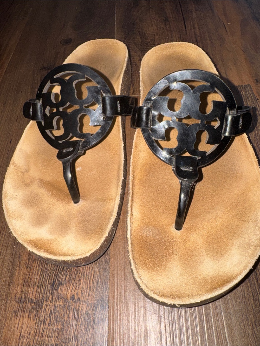 Tory Burch Miller Cloud sandals feature a black patent leather - Picture 10 of 14